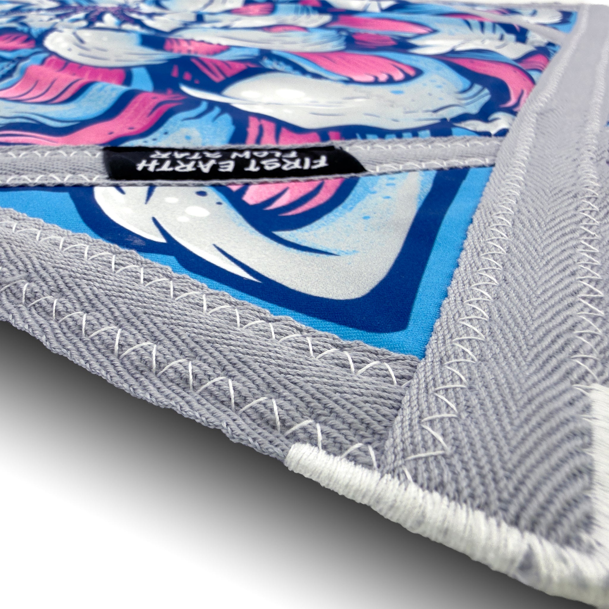 Close-up of First Earth Chrysanthemum Midnight 25.5-inch flow star zig-zag stitching and thicker trim