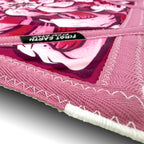 Close-up of First Earth Chrysanthemum Sunrise 25.5-inch flow star zig-zag stitching and thicker trim