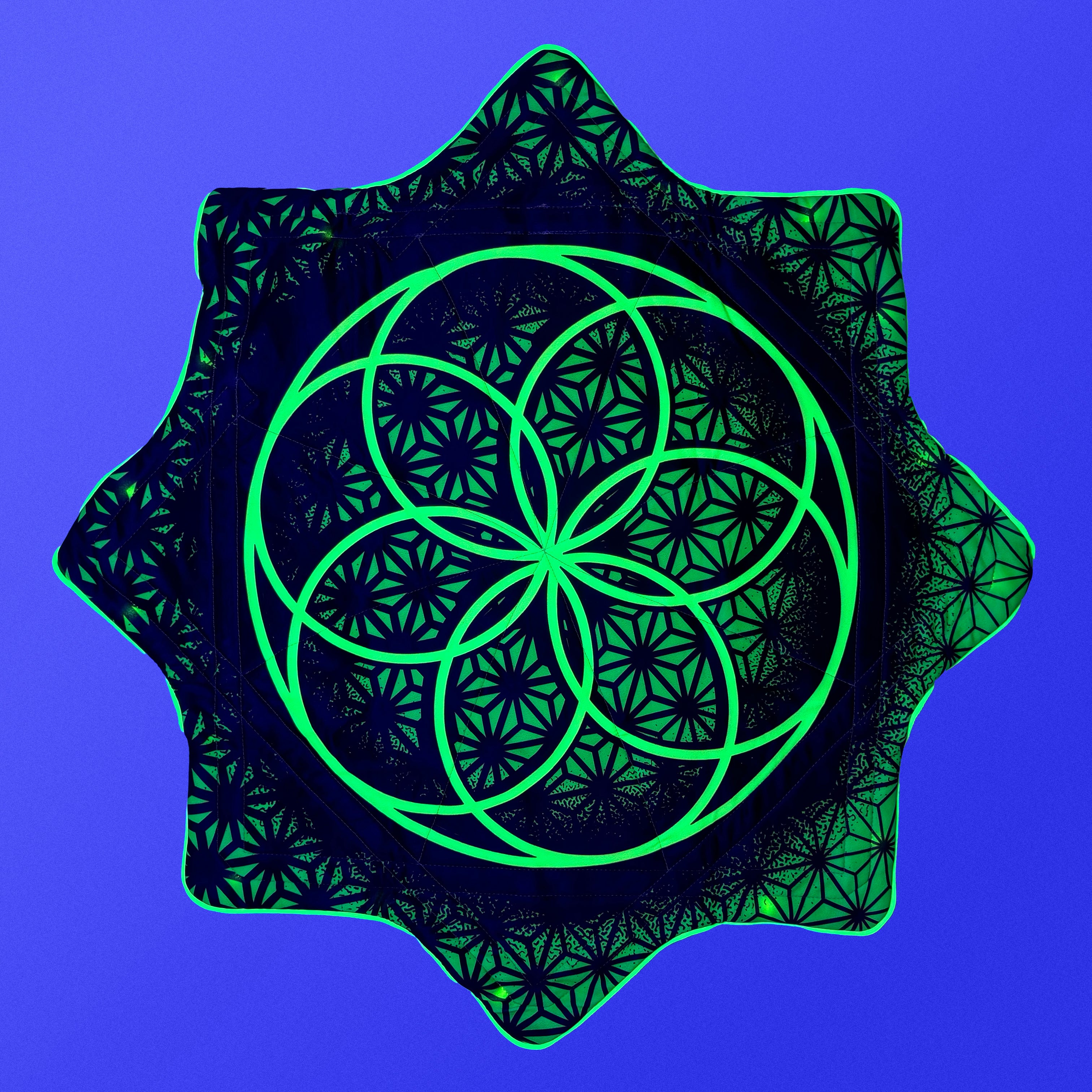 Flower of Life – UV green LED spinning flow star by First Earth, luminous rave prop with sacred geometry 