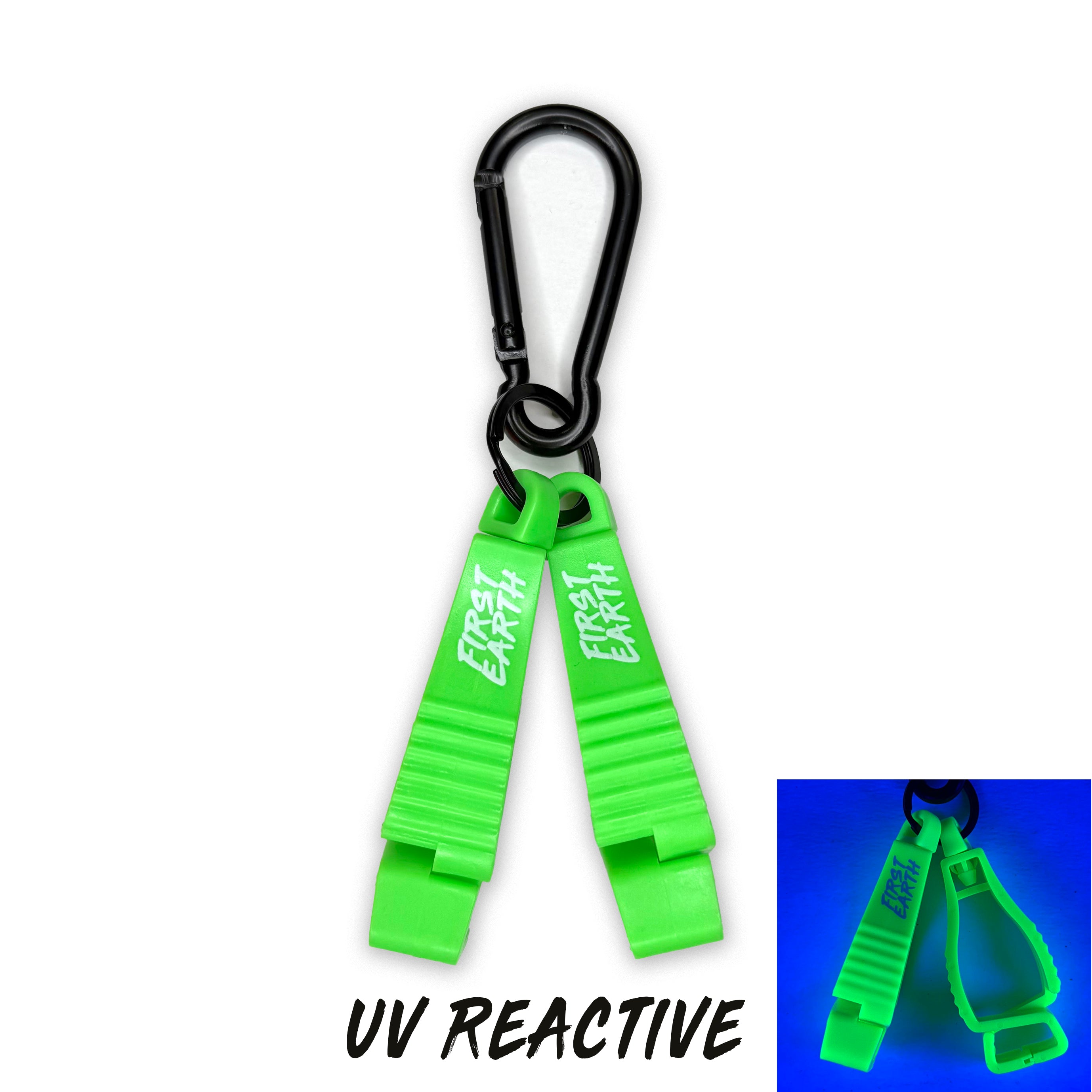 Flow Star carabiner clip – UV green, secure clamp for spinning Flow Star, festival/rave accessory by First Earth