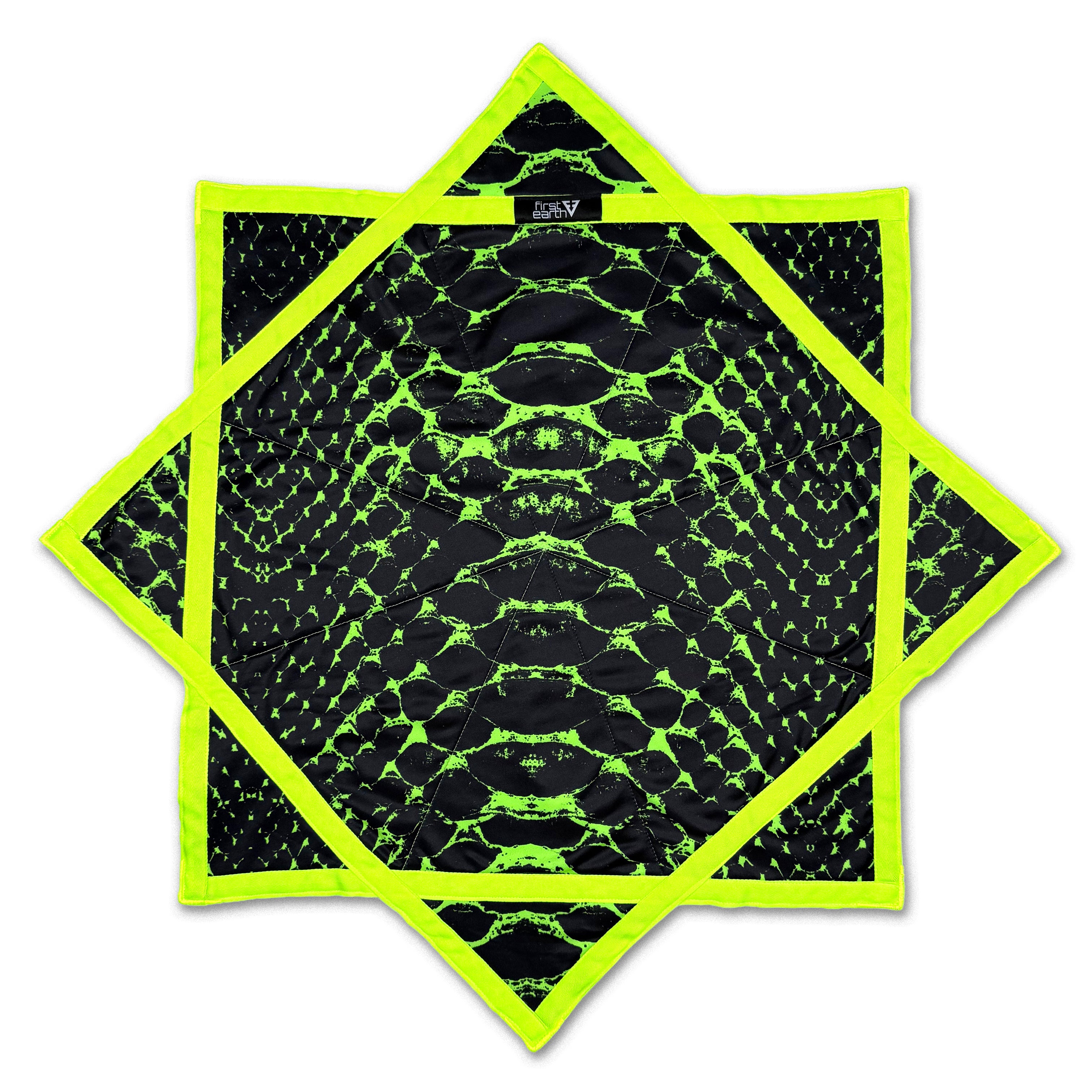 Neon Serpent – UV spinning flow star by First Earth, striking rave prop with serpent design 