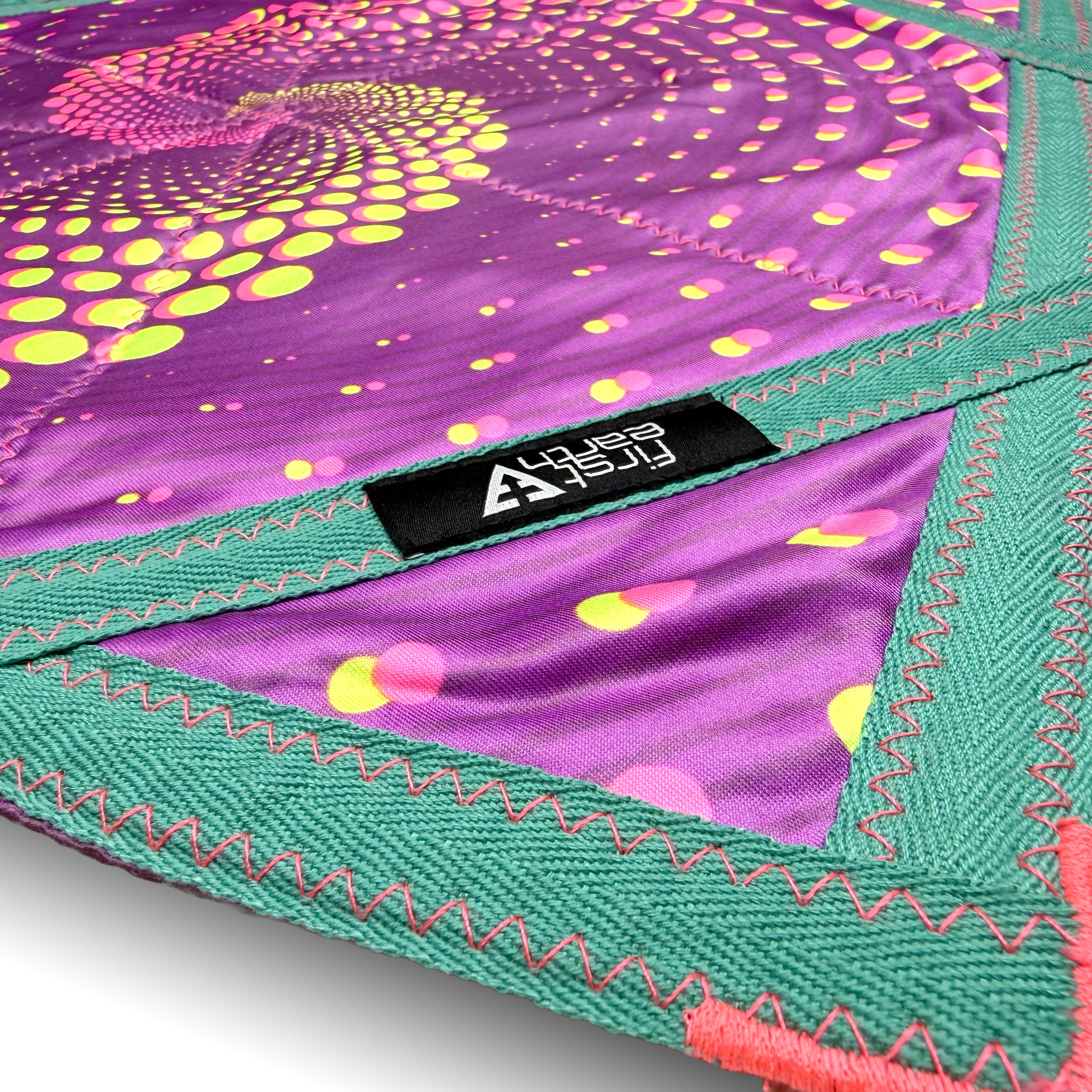 Spiral 4 UV Flow Star by First Earth – UV-reactive spinning design for festivals and raves