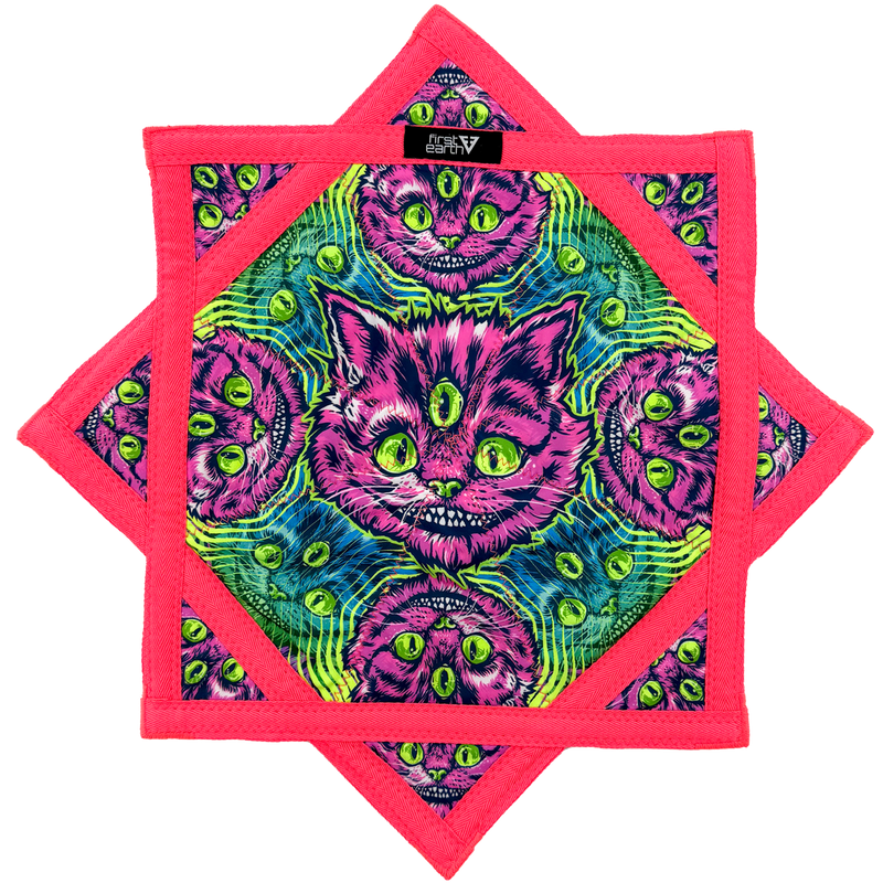 Cheshire Dreams - UV - Mini Flow Star